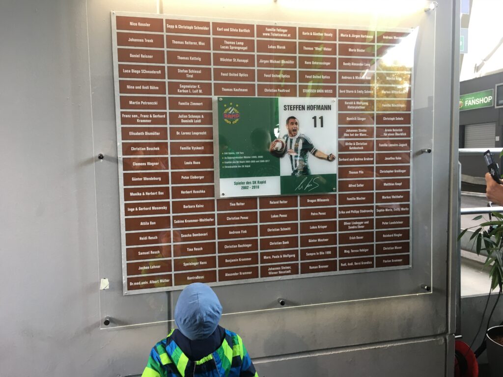 Ehrentafel mit allen Unterstützern